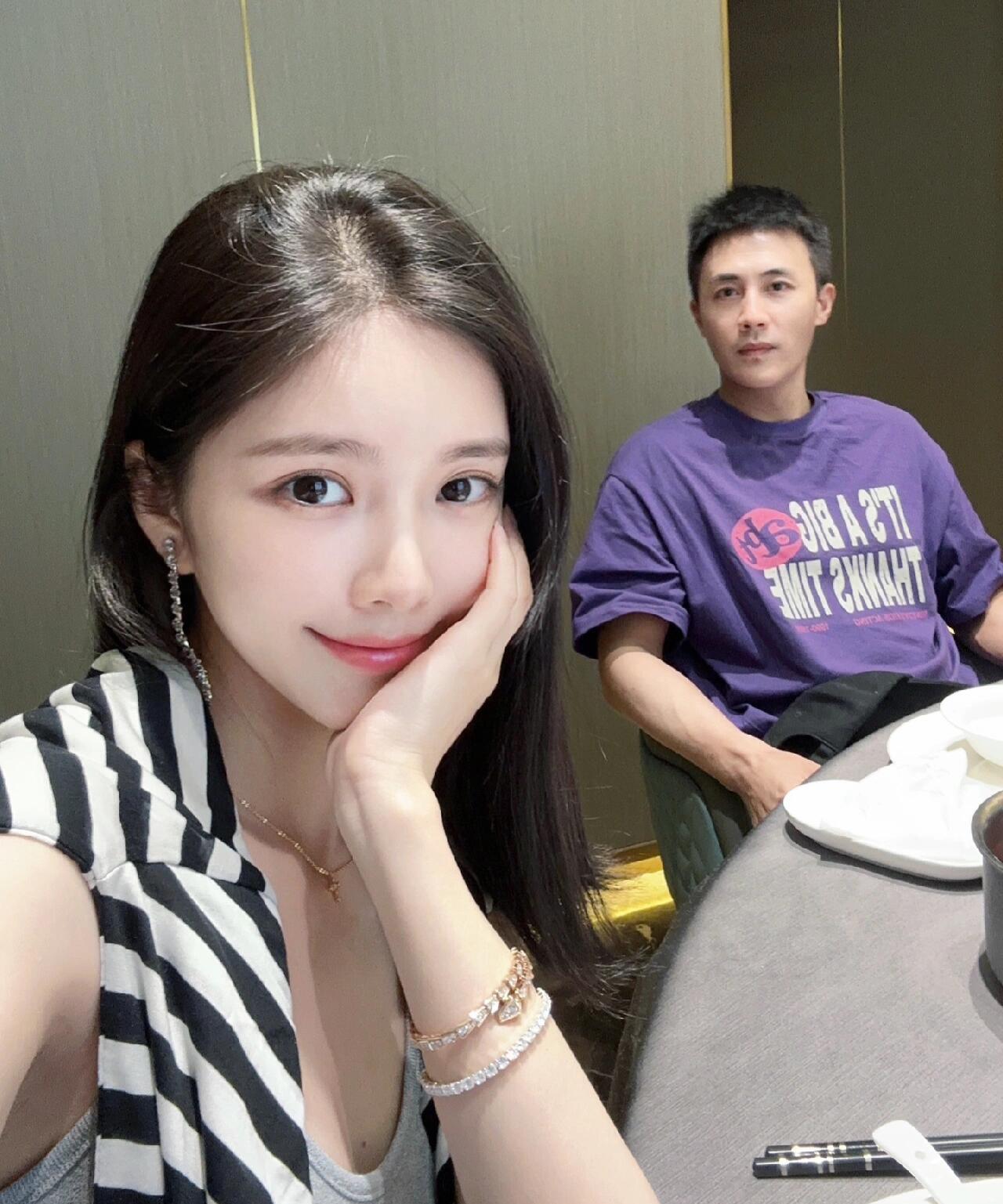杜淳老婆太勇了！啥事都敢往外说！网友问她为什么不去当演员，她直接爆料演艺圈潜
