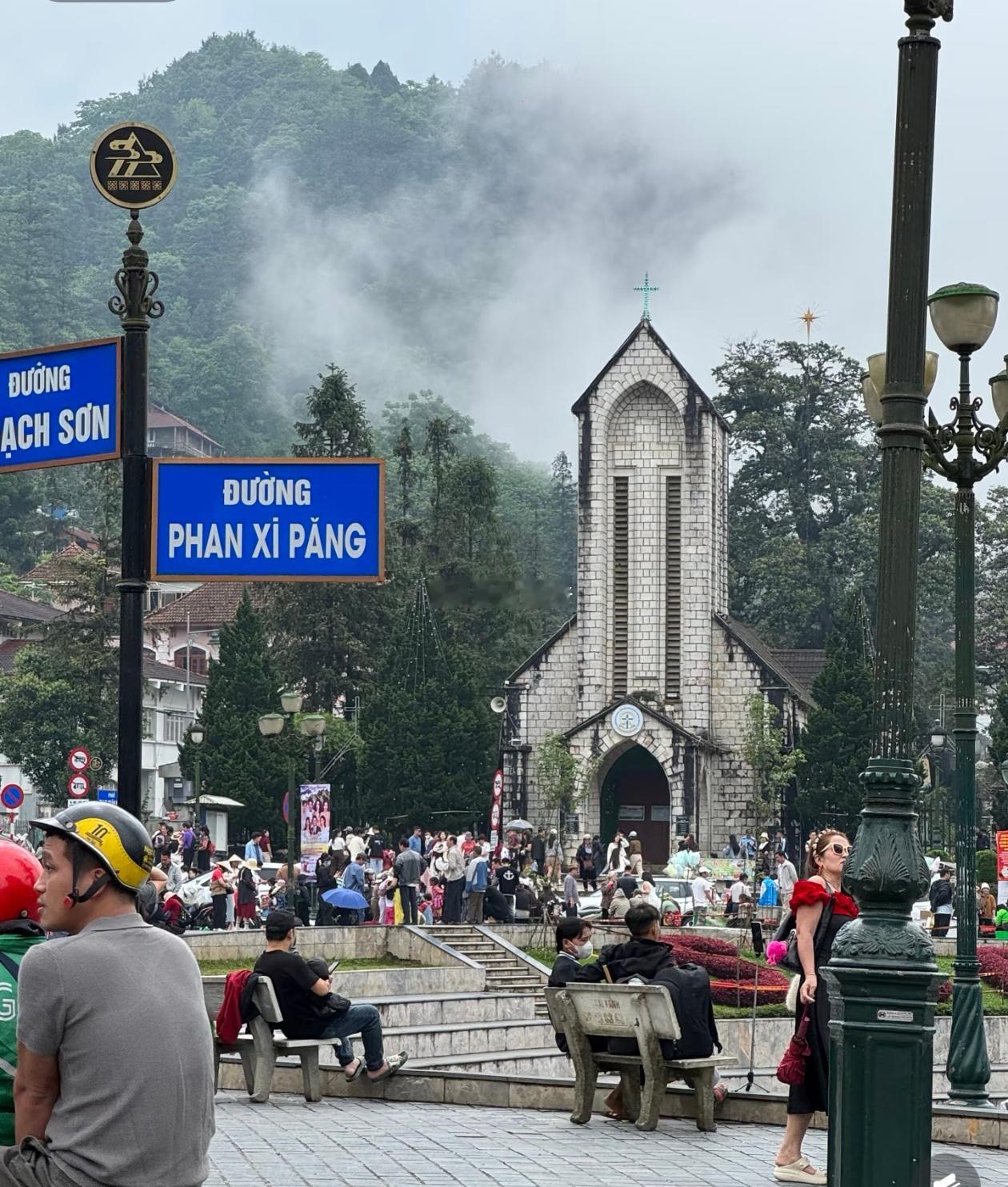 这里不是欧洲，是越南萨帕市。