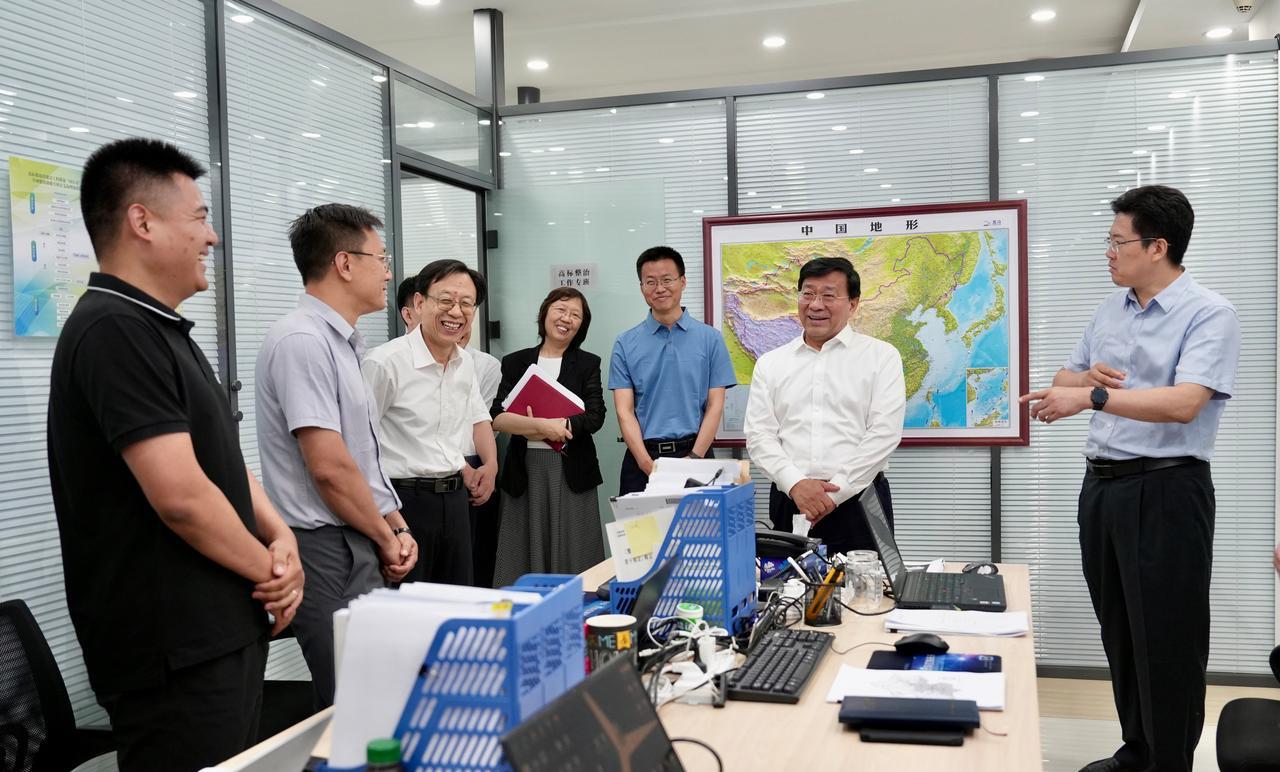 韩俊在高标准农田建设工程质量“回头看”和专项整治部级专班调研时强调扎实有力推进
