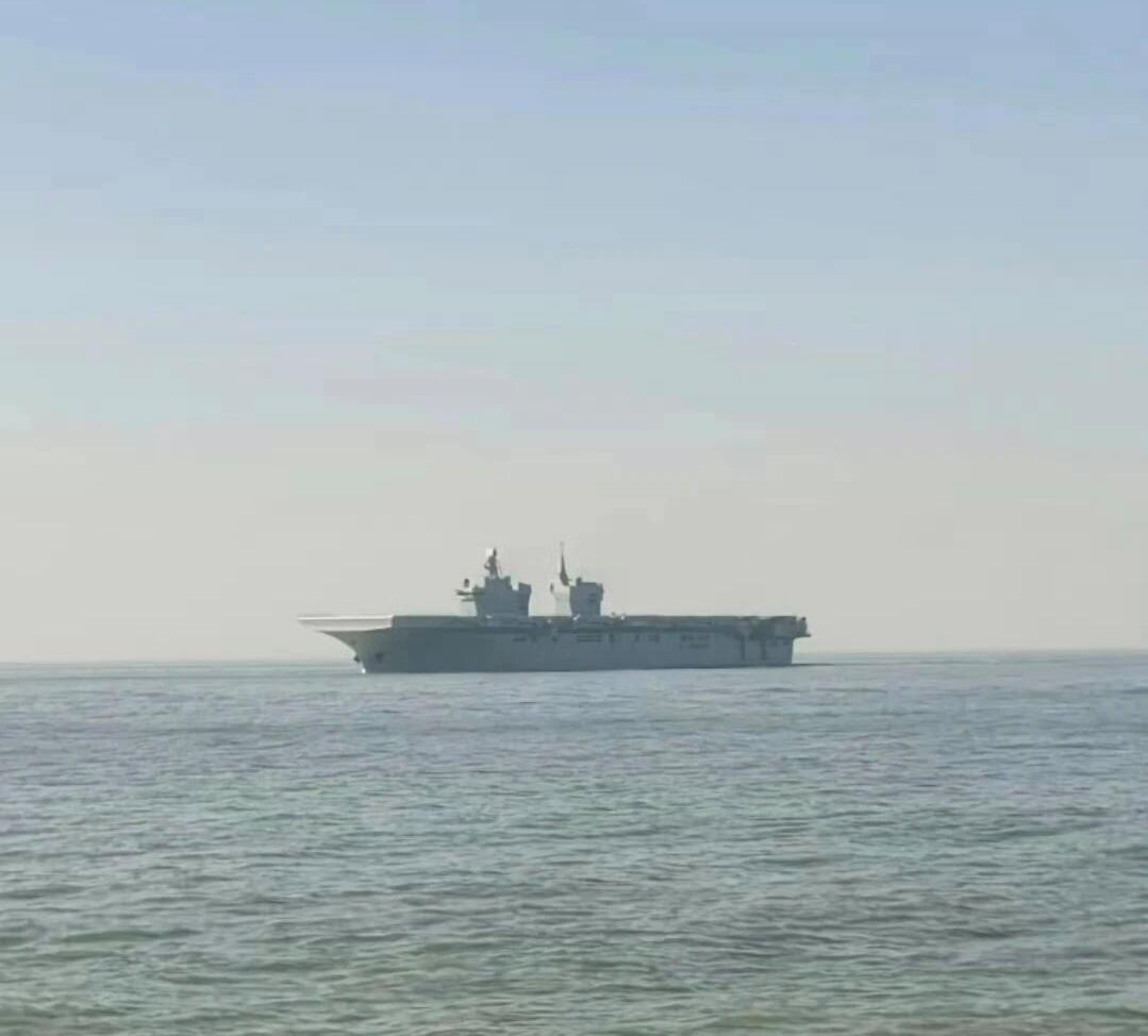 四川舰11月中旬刚完成首次海试，月底就再度出海测试了，间隔时间很短。为啥四川舰能