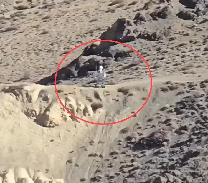 印度企图偷走我军边境机器人，野心终于暴露，却忽略军工实力差距印度《经济时报》