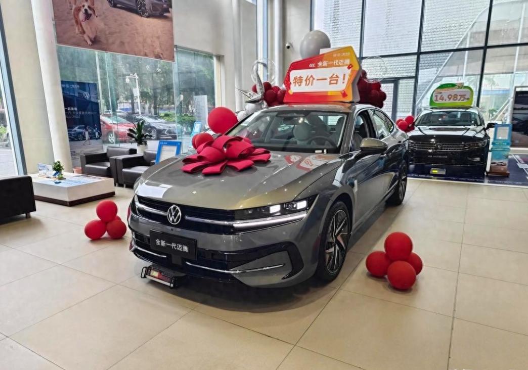 买车纠结了三个月，提车那天他就说了一句：早知道这样，我真不该看那么多攻略。20