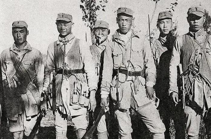 1943年，山东根据地缴获两挺机枪，奈何无子弹，而子弹皆在城内戒备森严的日军军火
