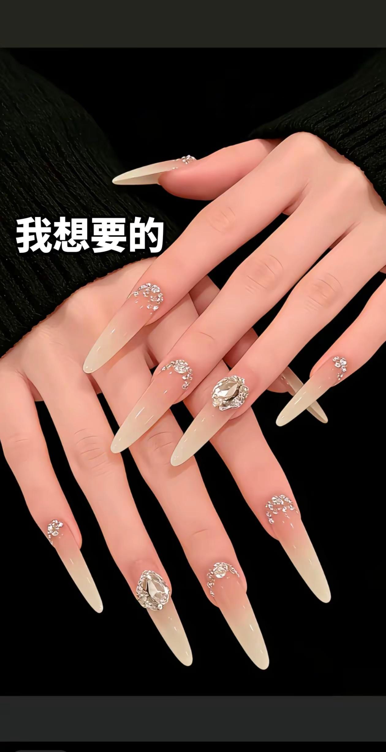 不能说一模一样，只能说毫无干系😭丑哭了……