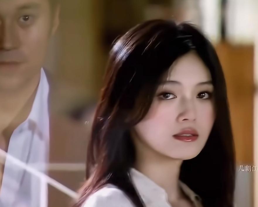 大S的颜值是被很多人低估了，因为以前看到不少人说要打扮才能漂亮的女人就不是真美女