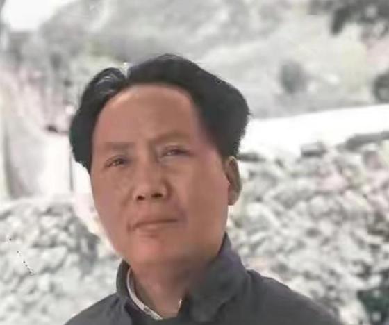 1938年5月毛主席正要睡觉，突然一颗子弹从窗户射了进来！有刺客吗？毛主席喊道：