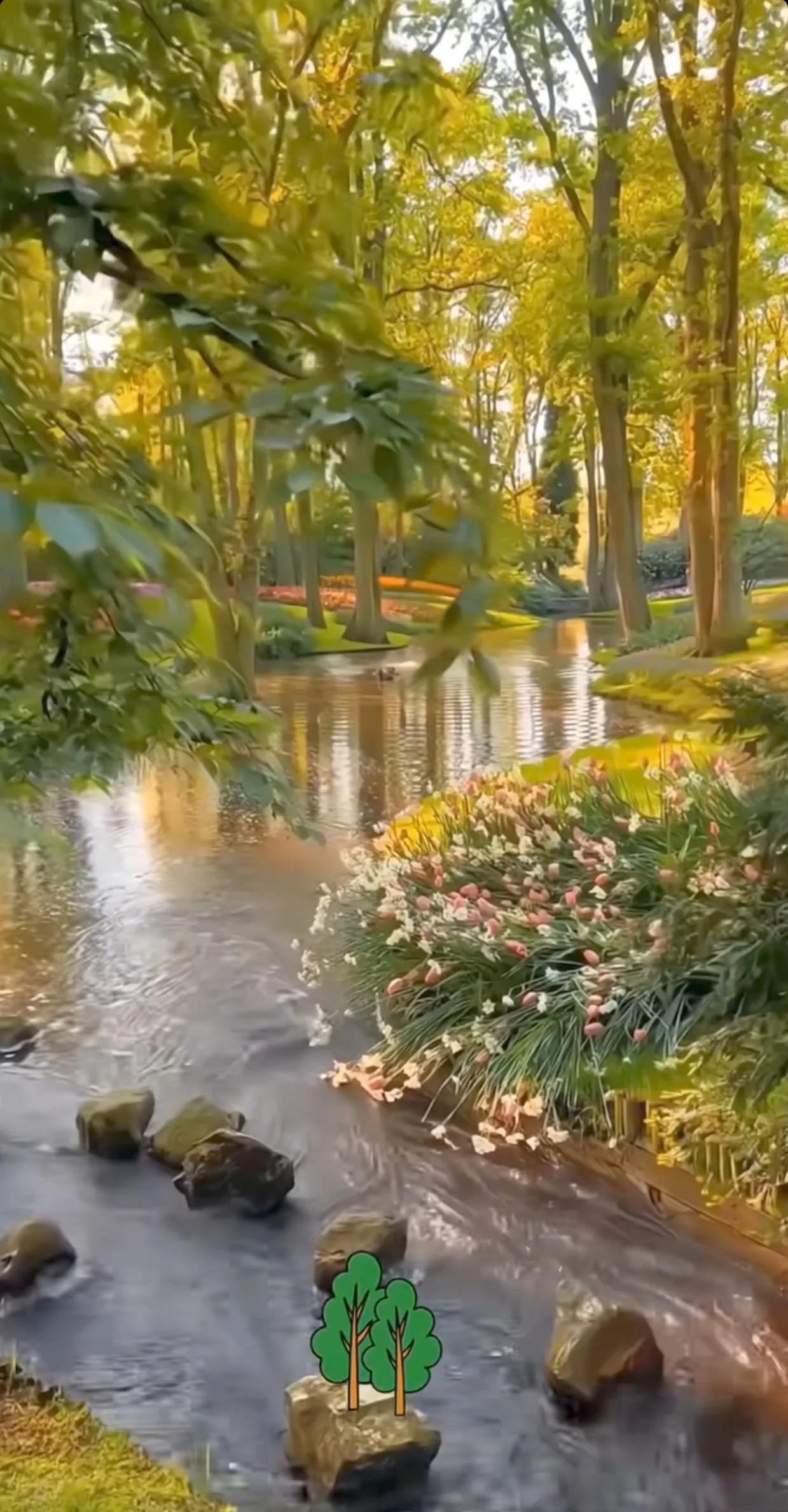 山水美景，治愈心灵。漫步画中，感受自然之美，忘却烦恼与忧愁。推荐自拍打卡点，留下