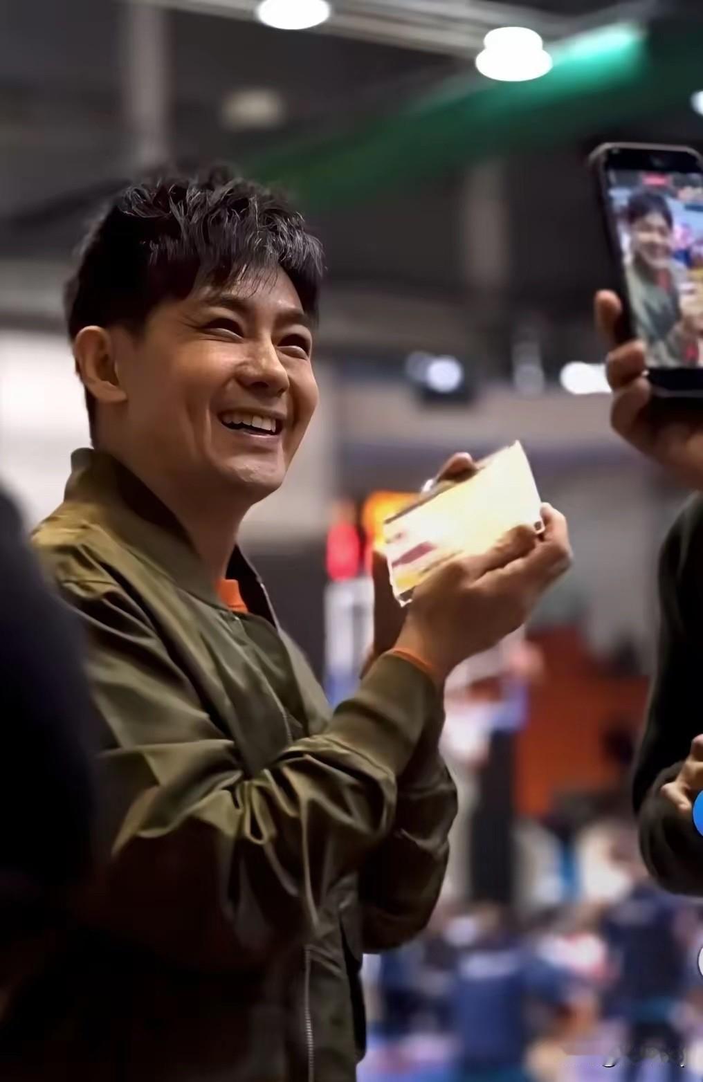 再说一次，这是不老男神林志颖，不是港星萧正楠。