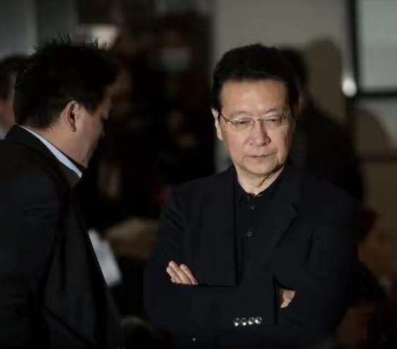 唐湘龙还是老谋深算。当初很多人说唐湘龙为什么不批评赵少康，他说赵少康是老板，自己