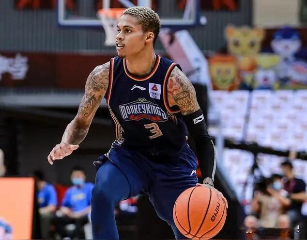 因不满球队战术安排，约瑟夫杨主动提出离队！今天传来青岛男篮最新消息，外援约瑟夫