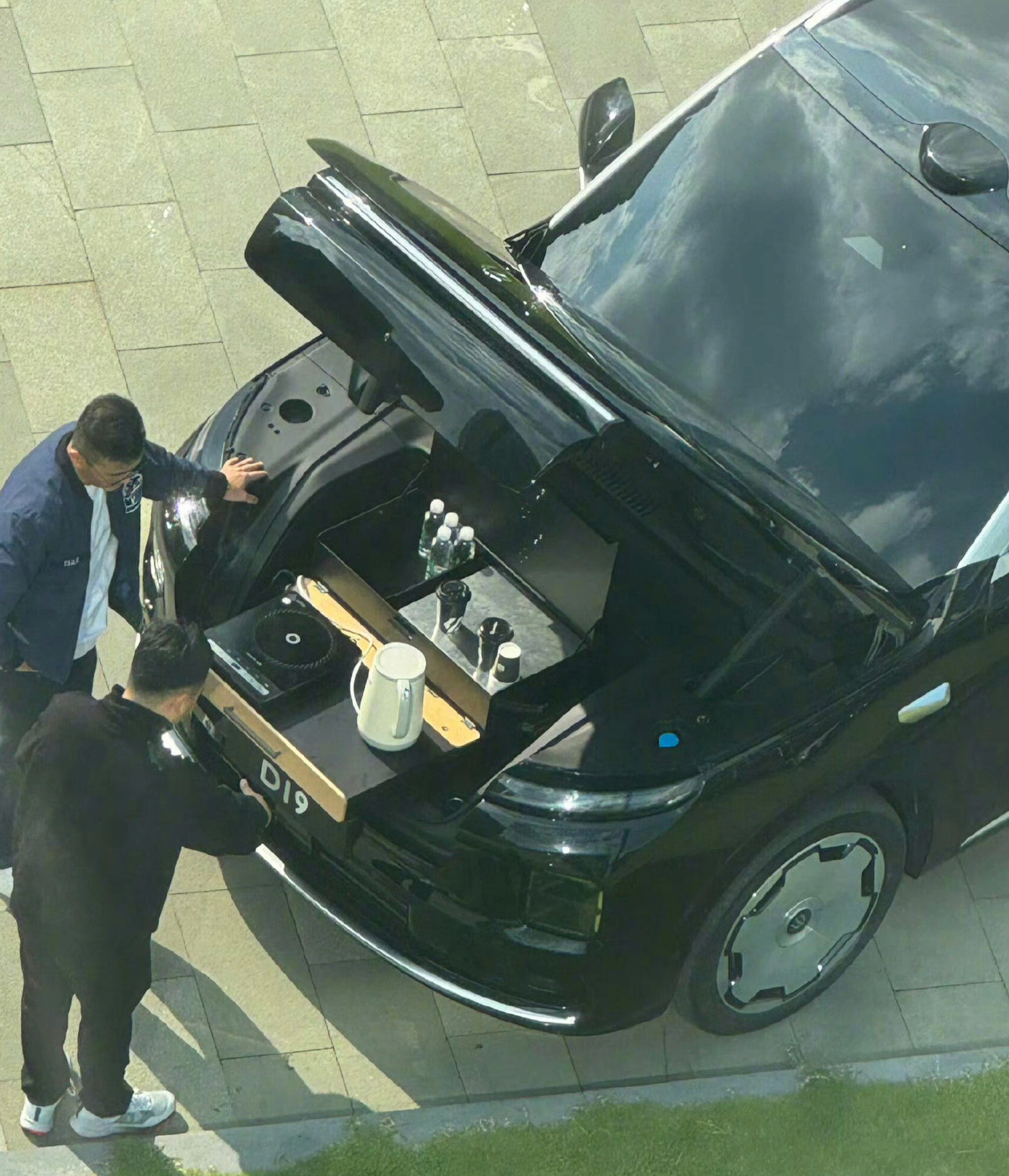 喜欢在前备厢里做饭喝茶吗？[吃瓜]​​​