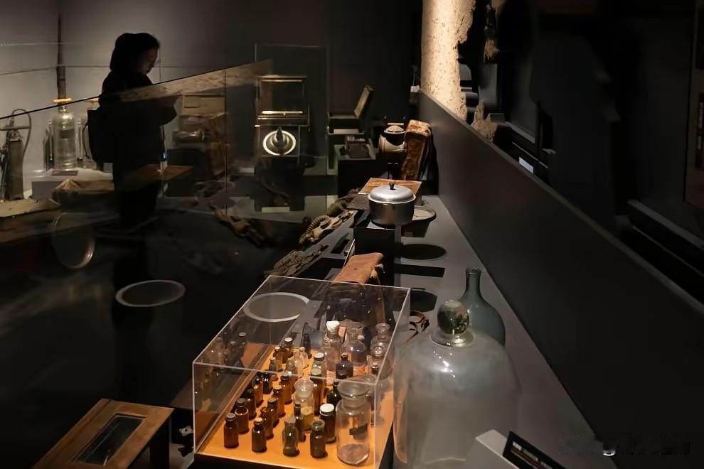 731鬼子活体解剖的痛苦程度；（勿忘国耻，勿忘同胞血仇）谁能想到，1943