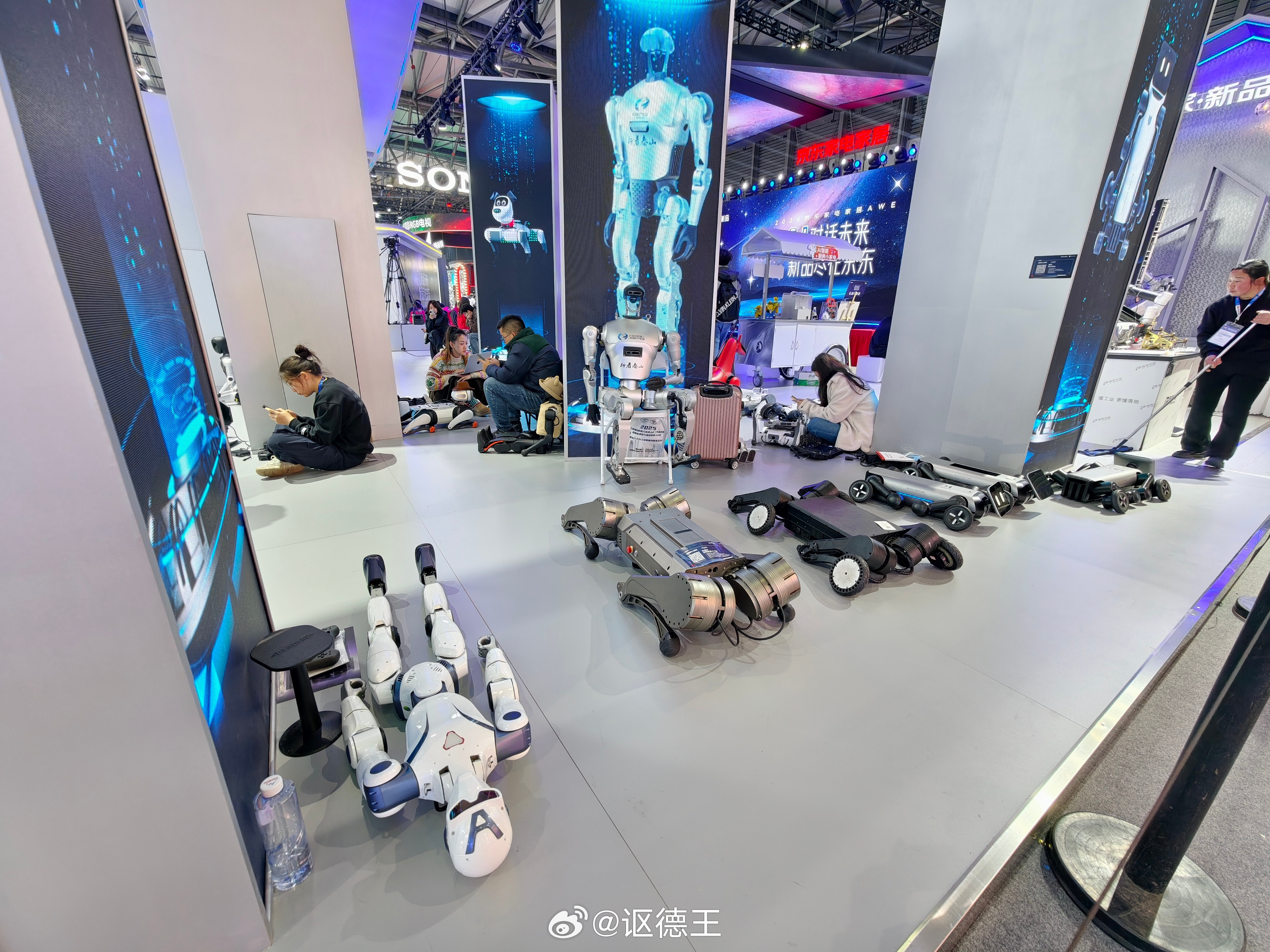 机器人们下班了