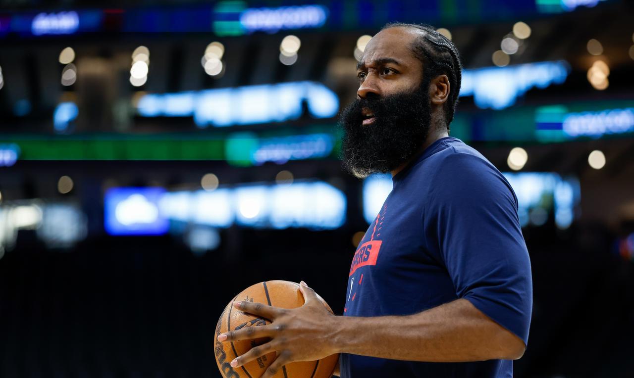 焦点大战,快船79-98惨败于勇士,全场不到80分,这口锅究竟该谁背?保罗说真