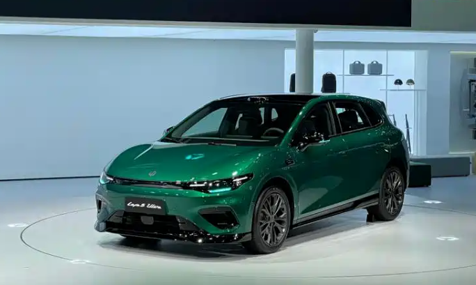 零跑Lafa5Ultra北京车展上市限时售价11.88万元起零跑Lafa5U