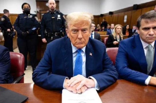 这一次中国绝对不能惯着特朗普的任性，让他自己去玩吧，喜欢售台武器就去出售吧，反正