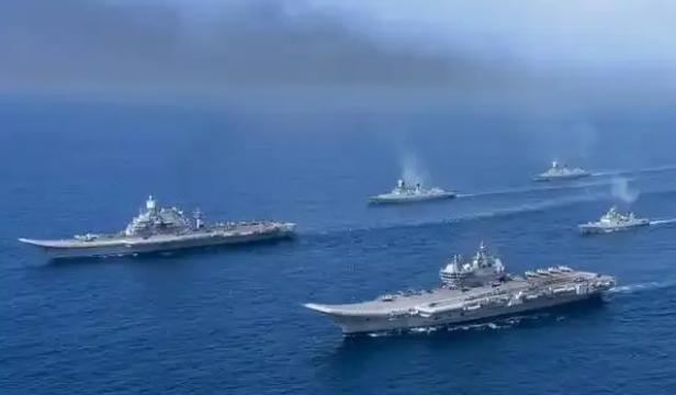 美国航母已开往中东地区，英国也宣布向中东增兵，不出意外法国也会来凑热闹，强盗都出