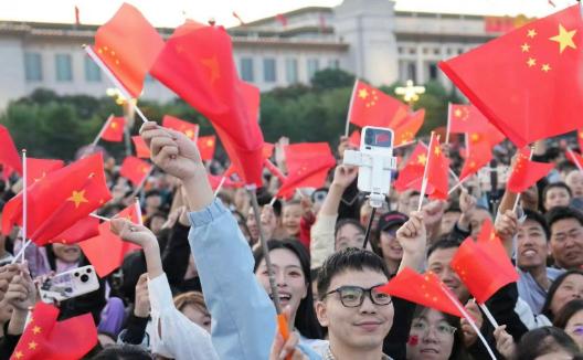 为什么美国打伊拉克，啥证据没有说打就打；俄罗斯出兵格鲁吉亚，压根不理联合国。可轮