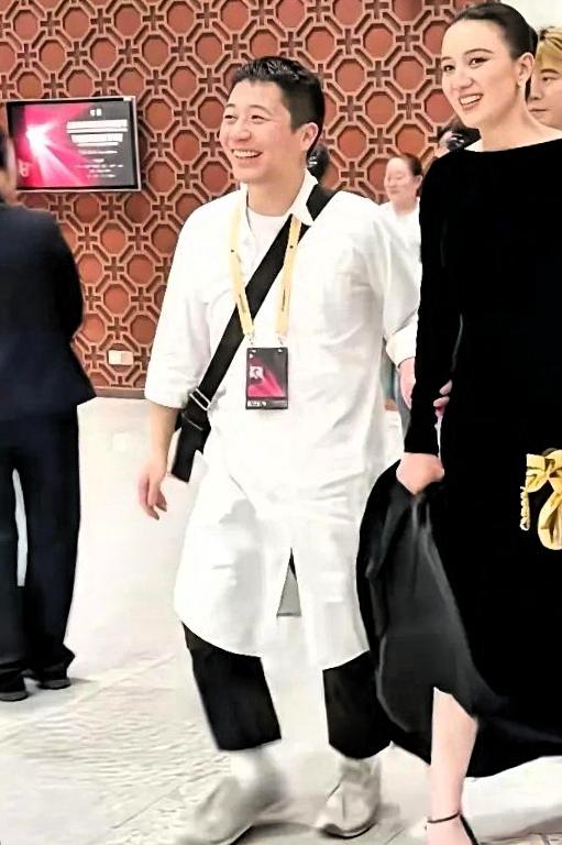 宋佳这几年的状态也太顺了吧！嫁给王伟后，她拿奖拿到手软，一部部作品都让人印