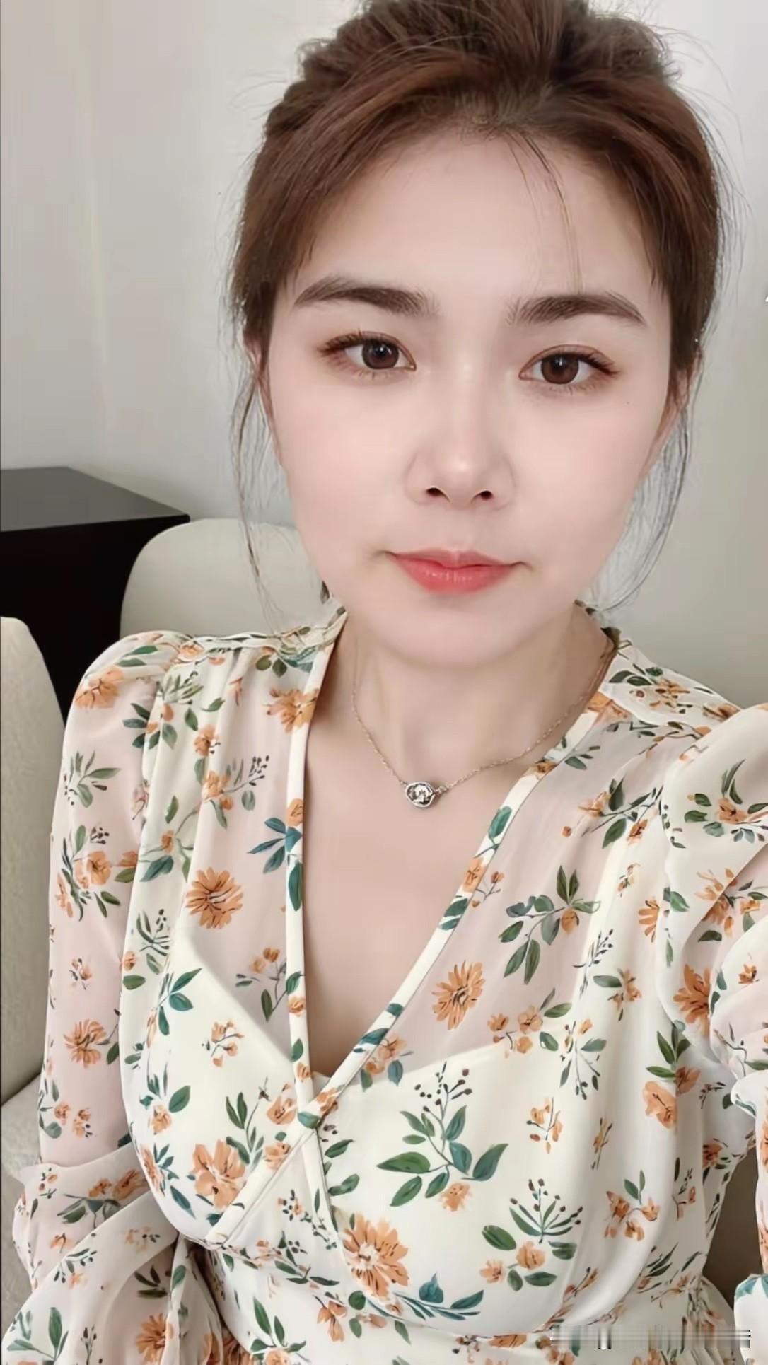 什么是夫妻？什么是两口子？第一，经济集中统一管理第二，白天一起吃饭晚上在