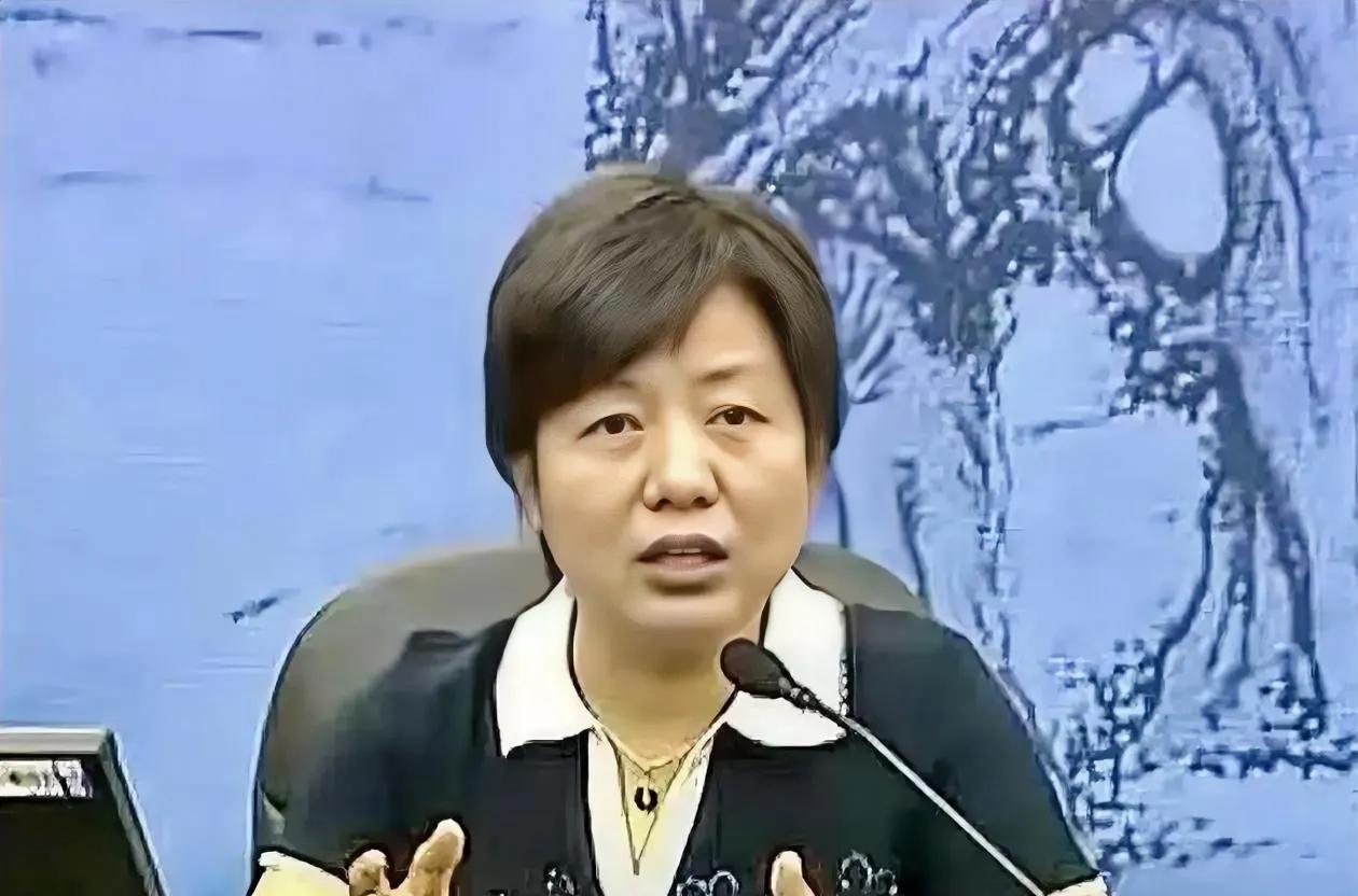 李玫瑾教授说：“最快搞垮一个孩子的方法，就是父母的语言。你再不写作业，明天可就要