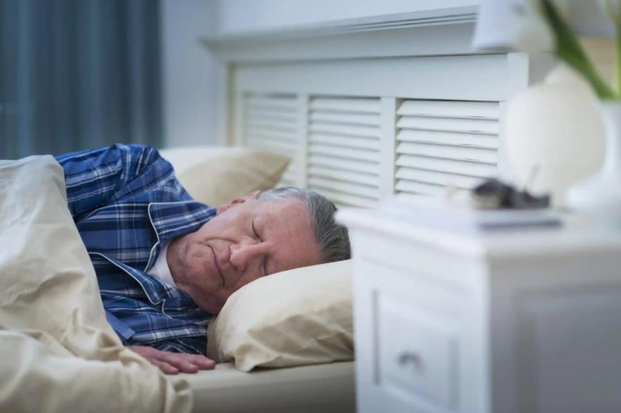 大家都被“8小时睡眠论”忽悠了？60岁后，最佳睡觉时间是多少？您可能听过“