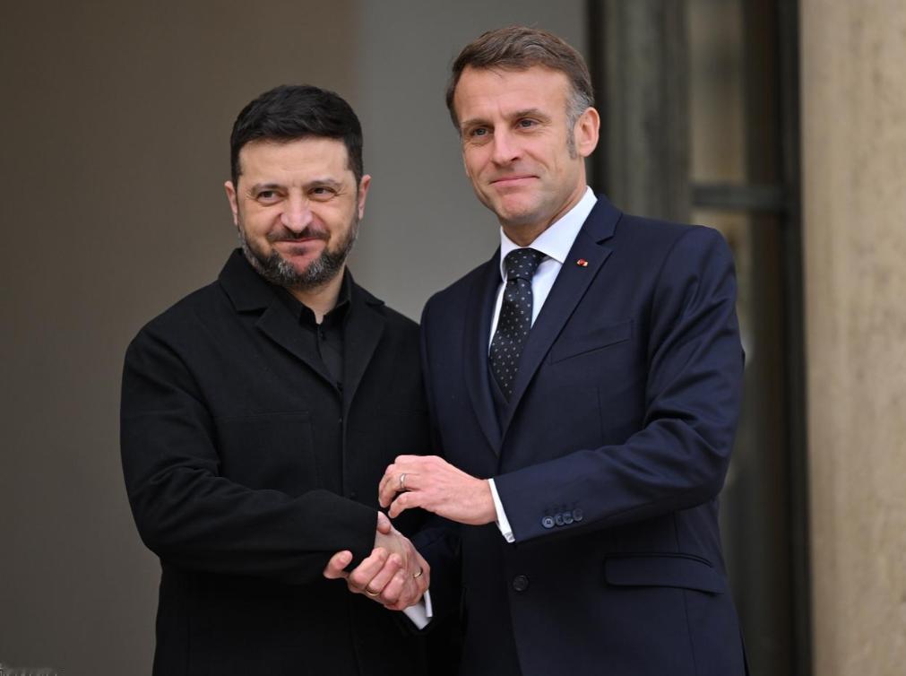 马克龙访华回国后，立即做了两件事，第一是给泽连斯基打了电话，第二是约了英国首相斯