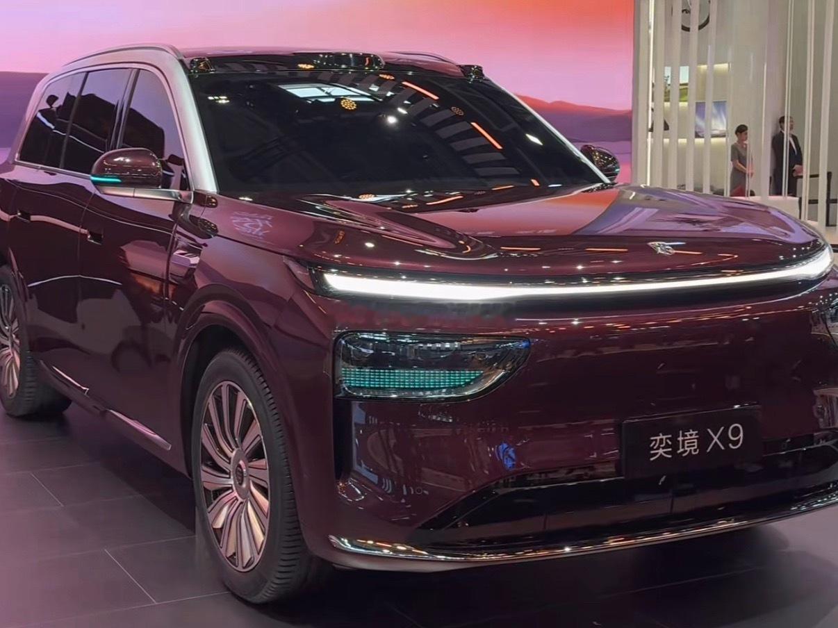 华为乾崑奕境首车命名X9作为东风汽车与华为乾崑深度共创的首款旗舰SUV，奕境X