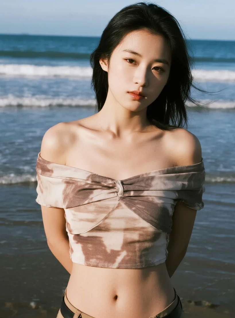 海风吹起裙角，这一瞬间封神！