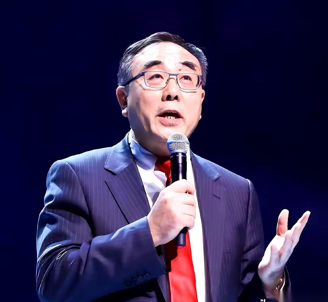看着账户里又绿了一圈，我脑子里只剩下一句狠话：“原始股，就该终生禁止在二级市场