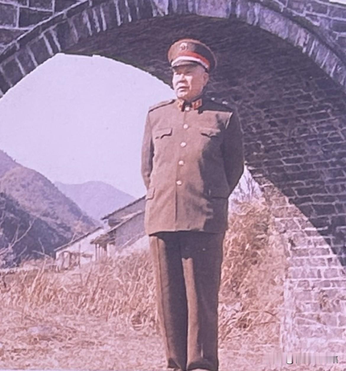 1928年6月23日，毛泽东、朱德率领红军在江西永新县龙源口消灭国民党军1000