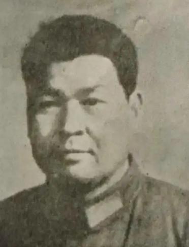 1972年，63军副军长余洪信，因奸污妇女，被连降三级，他气不过，竟在深夜持枪对