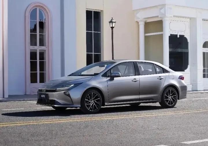 未来10年可能发生的事：​1、啃老，越来越严重。​2、公务员，不再是铁饭碗