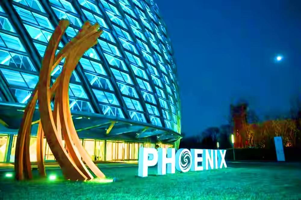 43吨雕塑炸出四方立场：中法破局，美欧各怀心思马克龙访华送的巨型雕塑，看似