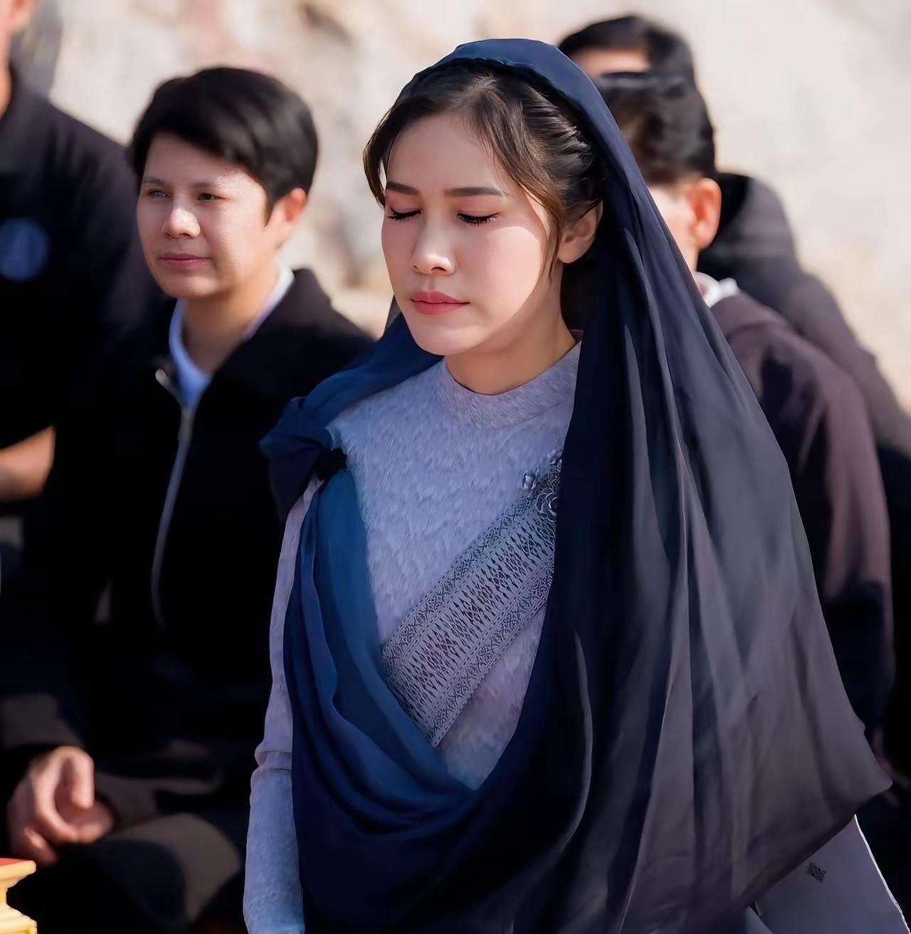 不愧是诗妮娜，她的几个操作，让这两个女人担忧了！沉寂了一段时间的诗妮娜，现在卷