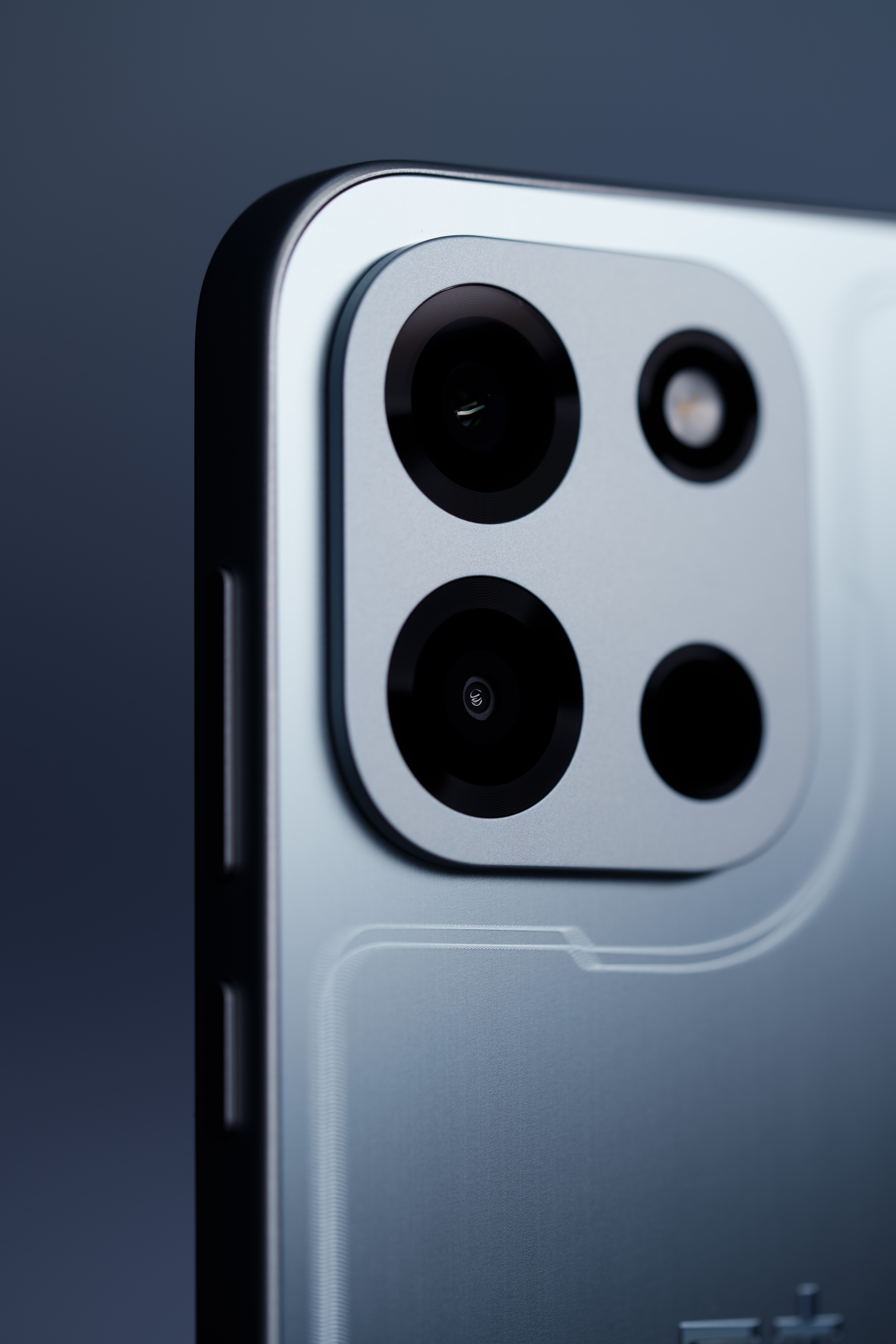 拍了一组一加Turbo6，追光探索美学设计，足够心动~