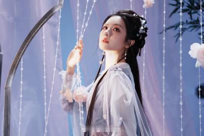 李兰迪紫纱古装好灵动李兰迪千云兮俏皮萌神来的完全就已经美到我了呀，说实话李兰迪