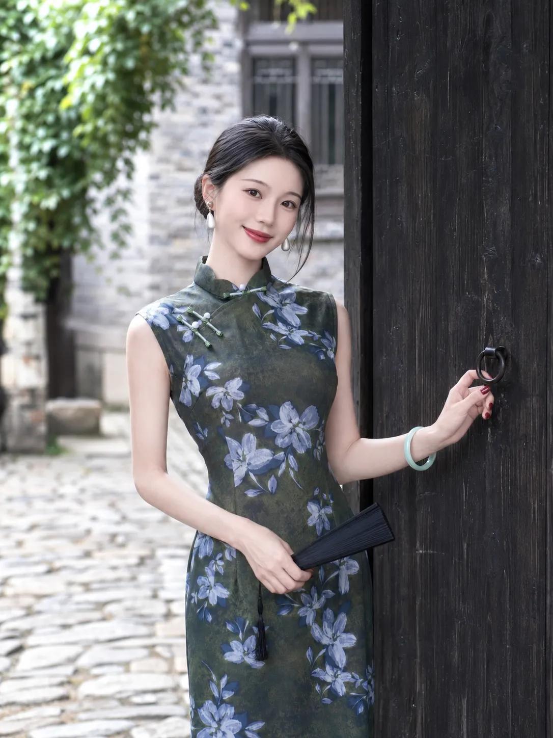 旗袍美女姐姐