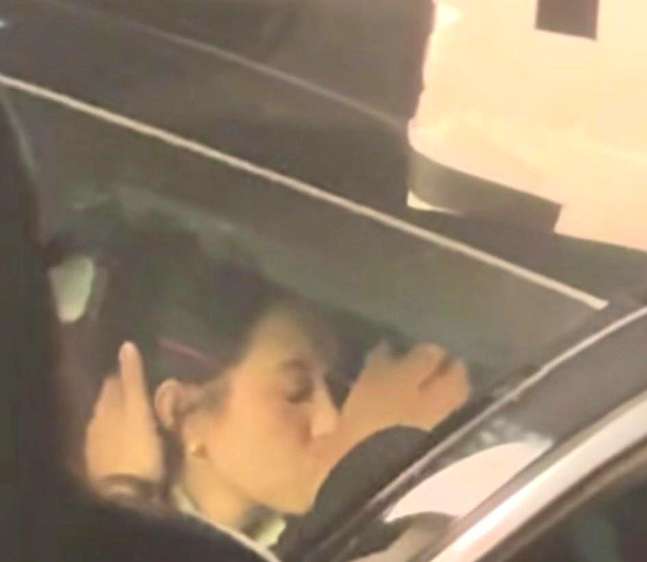 流出的片场花絮里王皓祯按着郭宇欣后脑深吻的画面不到15秒，却在15日晚上把流星吻