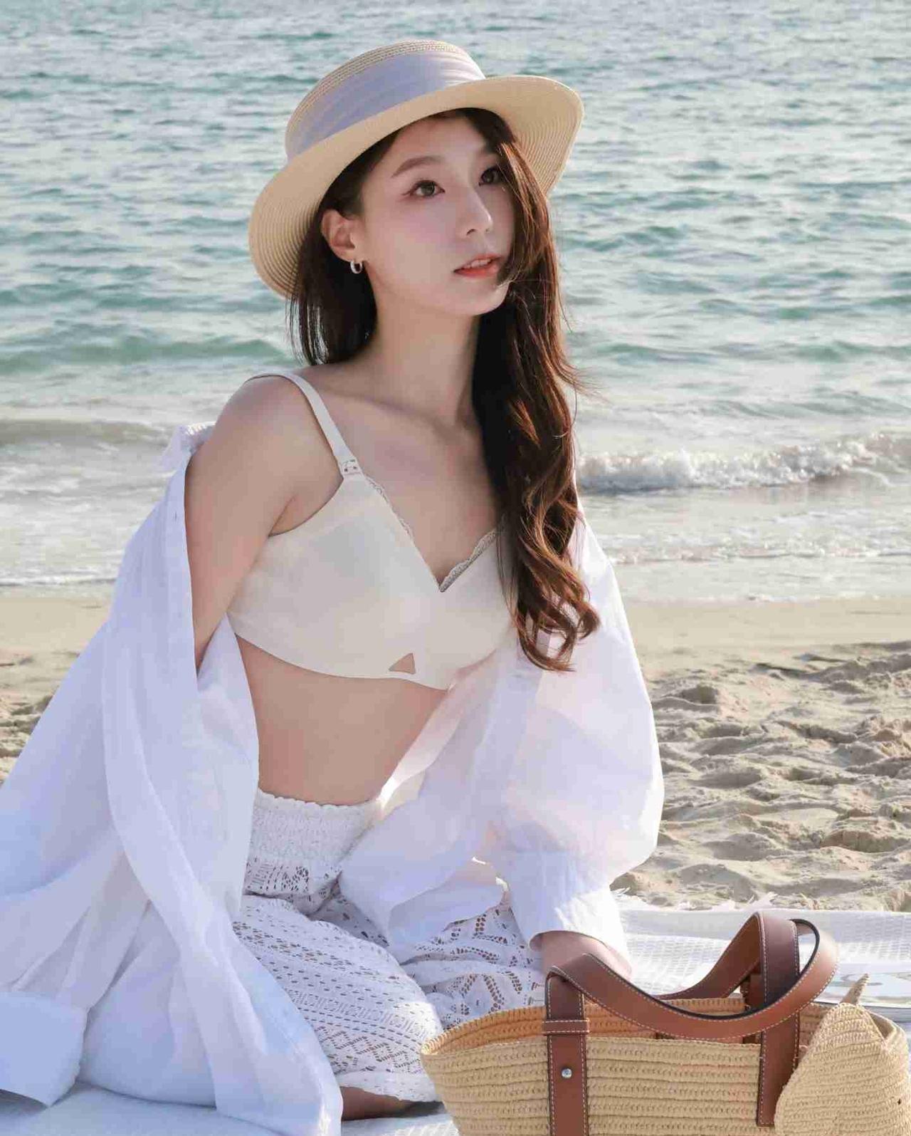 我的今日状态：😁轻松愉快我这里的天气：☀️晴天