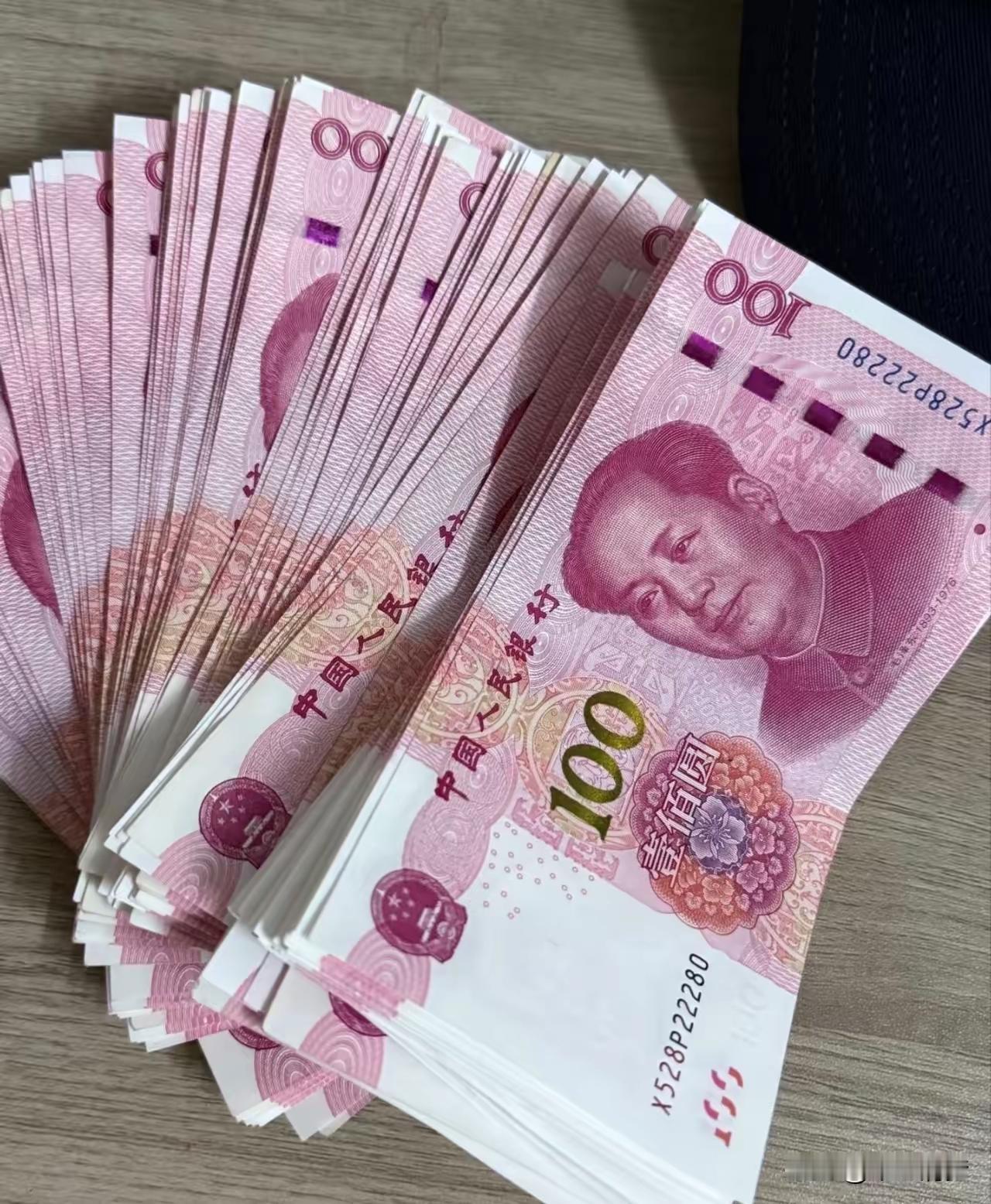 终于彻底明白，钱到底有多重要。昨天临时急用，只想周转五千块。本以为不是大