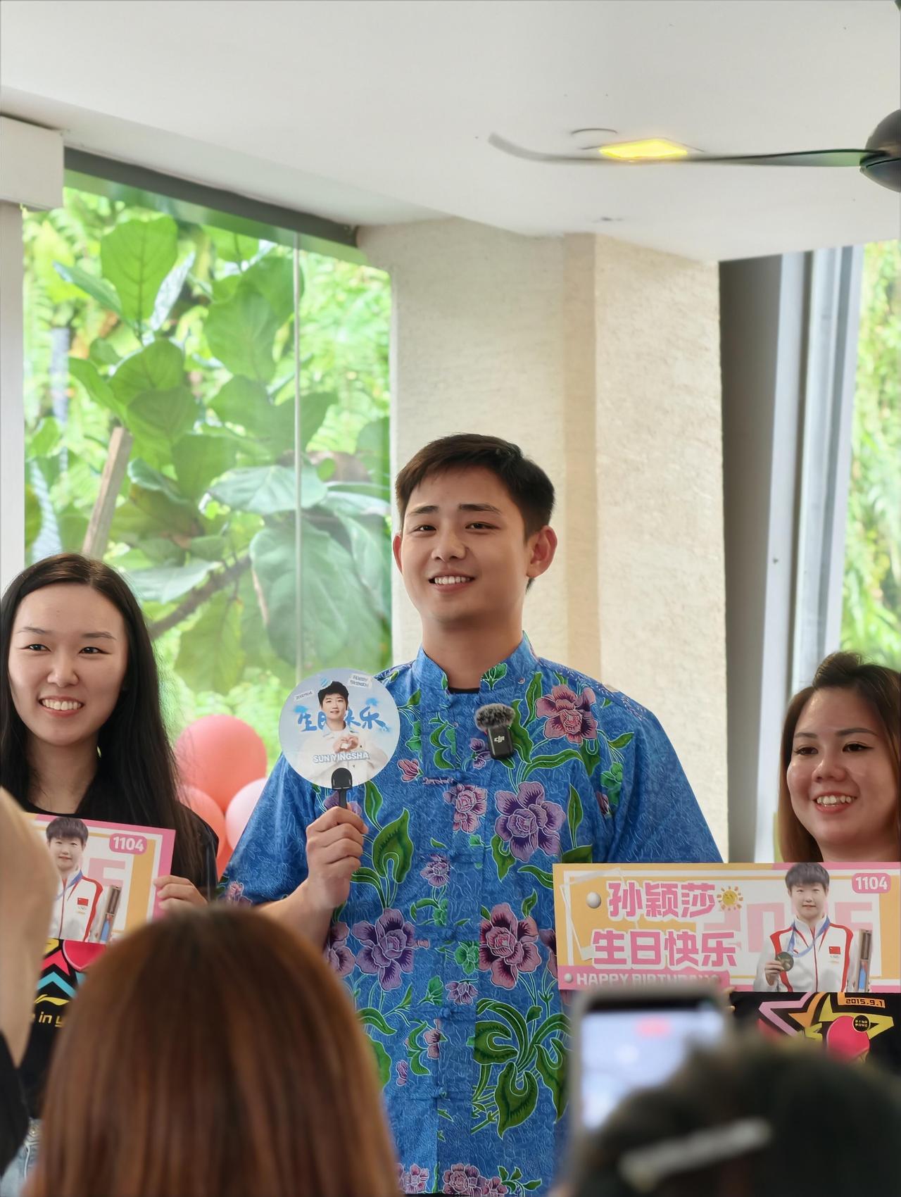 OPPO栋在马来西亚参加孙颖莎的生日会，OPPO很用心，全国生日大屏上没有任何