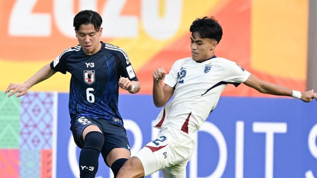 3-0! 亚洲杯惨案: 日本大胜力压韩国登顶, 进8强双双碰不到中国队