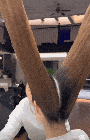 硬气炸街！[捂脸哭]这回头率百分百！[大笑]