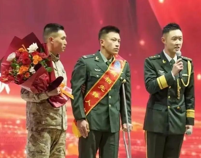 入伍仅2年！00后义务兵拿下二等功，放弃保送提干，直接选安置工作！普通士兵想要