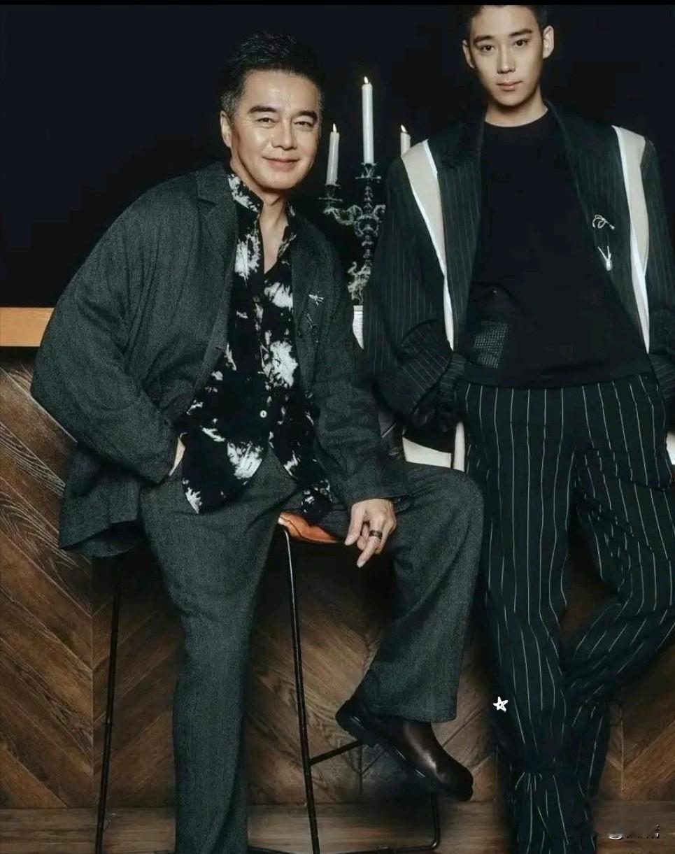 许何凌晨说的每个字，都扎心得让人难受。母亲何晴走了，所有后事全靠他一个人里外操持