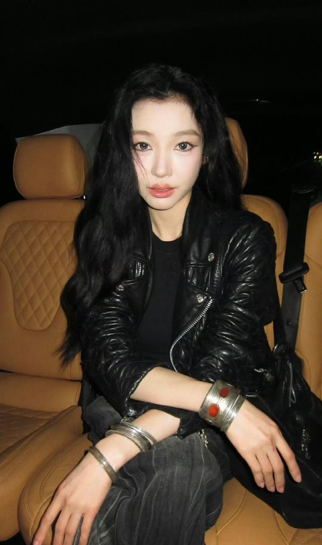 有钱老男人都喜欢网红是为什么？胡彦斌喜欢的这个易梦玲，全脸全身的网红感，