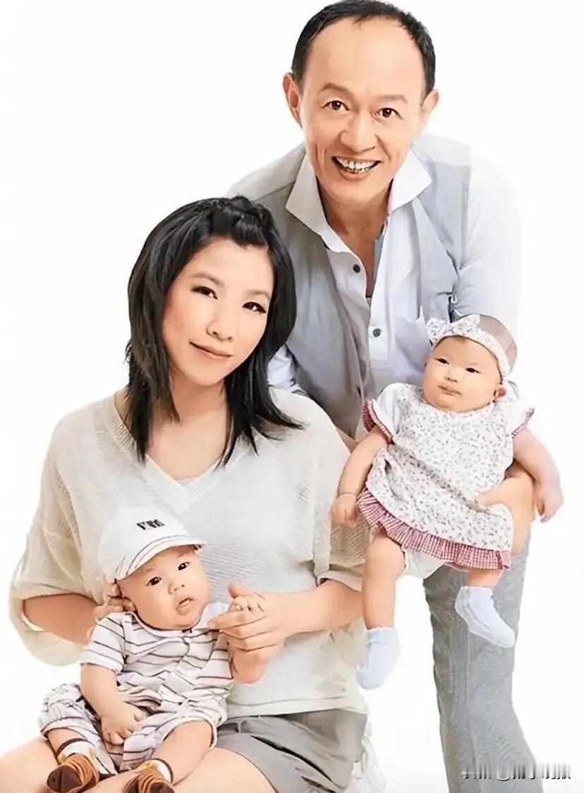 老戏骨回应近60岁生了龙凤胎！被误认为爷爷，曾是坚定的独身主义近日，老戏骨金士