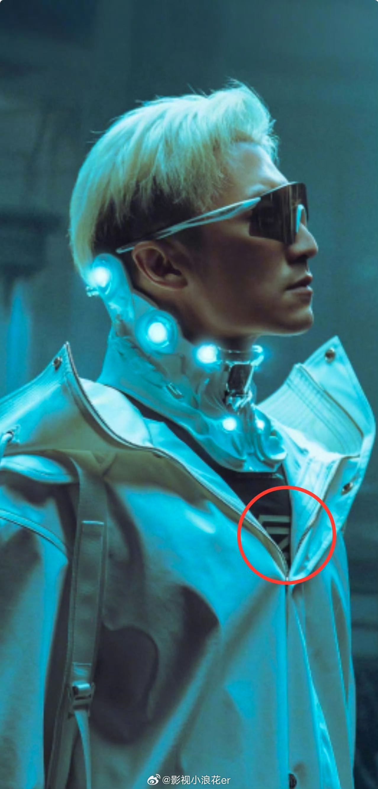 谢霆锋金发脏辫造型谢霆锋携全新单曲《推倒重来》全平台上线，金发脏辫造型极具气场