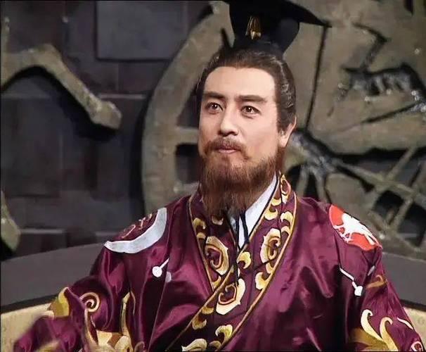 东吴大帝孙权：19岁掌江东，熬死曹操刘备，71岁称帝，一生风流与权谋！孙权